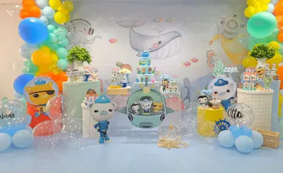Festa Octonautas com cenário do fundo do mar e baleia